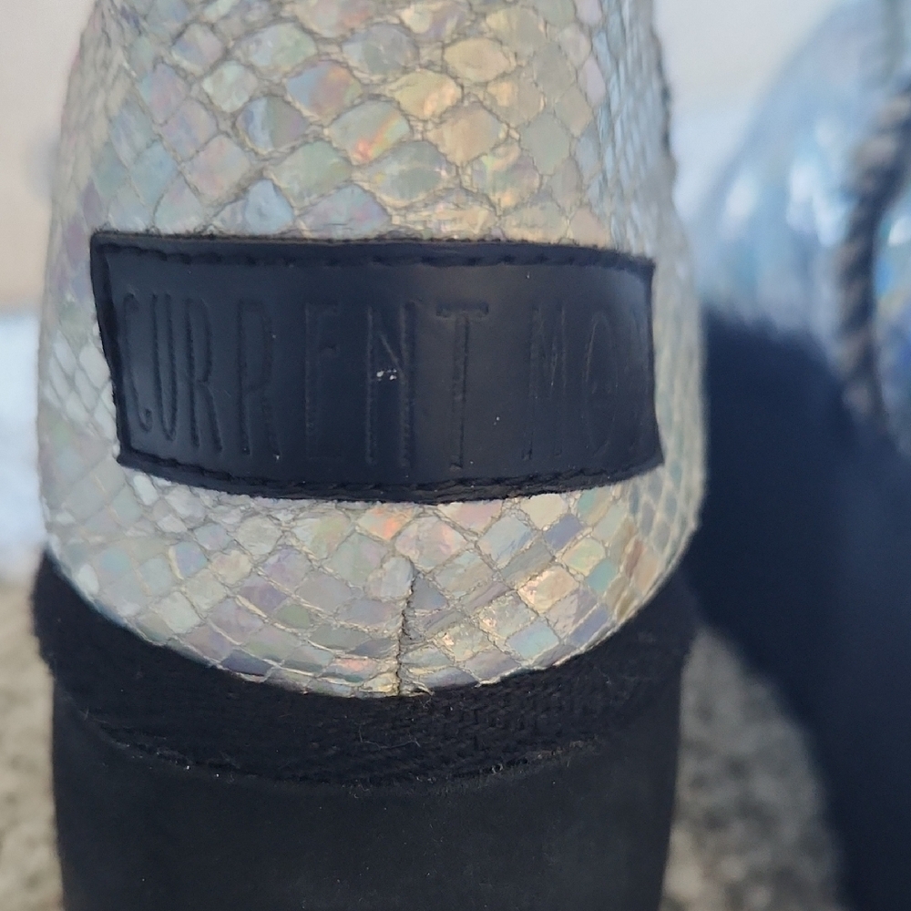 Current Mood Holographic Silver Platform Boots - Picture 5 of 8